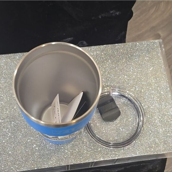 Yeti Rambler 30 is Cup w/MagSafe Lid- Big Waves - Picture 7 of 7